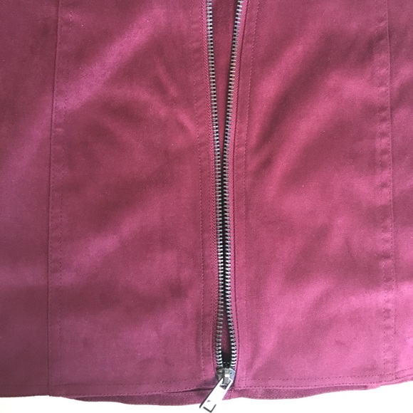 2/$12! F21 Maroon Suede Like Skirt Zipper Front - Picture 9 of 14